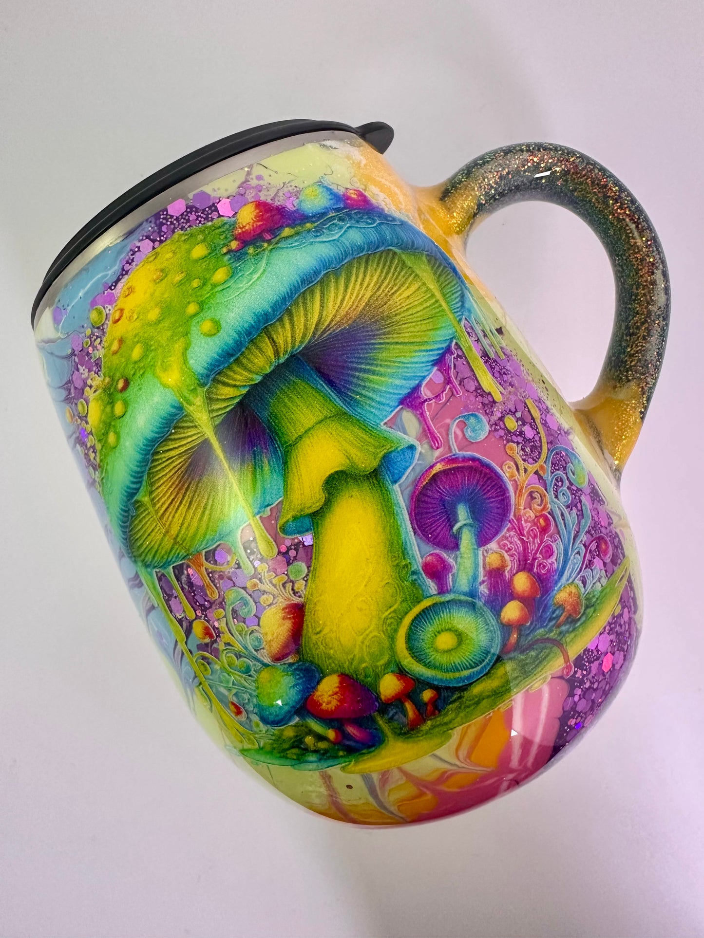 38) Trippy Mushroom